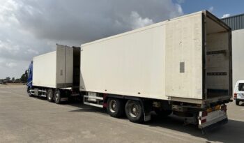 VOLVO FH500 CAJA CERRADA lleno