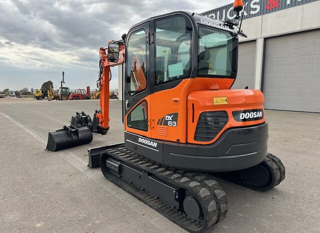 MINIEXCAVADORA DOOSAN DX 63 lleno