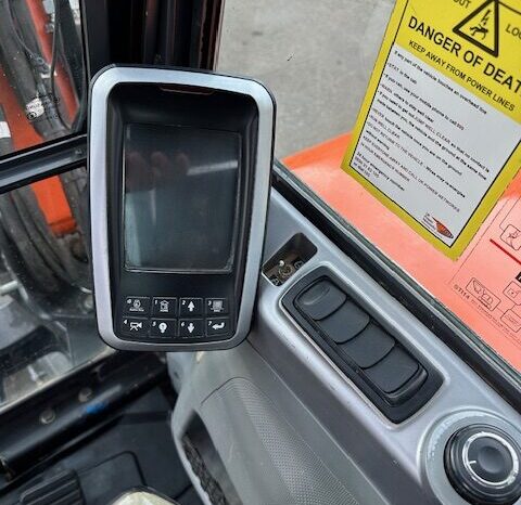 MINIEXCAVADORA DOOSAN DX 63 lleno